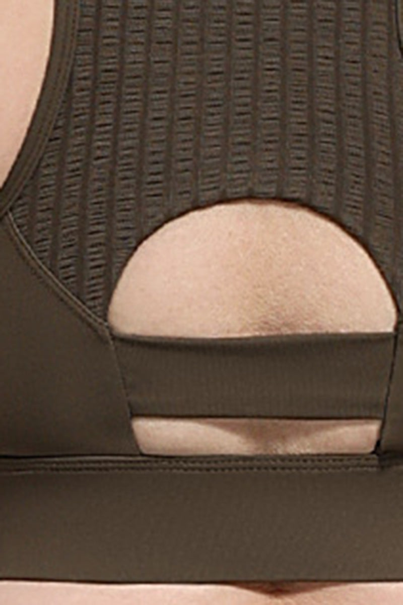 Plus Size Women's Mesh Panel Zip-Up Sports Bra