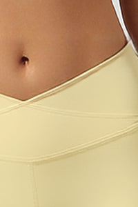 Women's Athletic Set:Cross Back Bra And Cross Waist Shorts