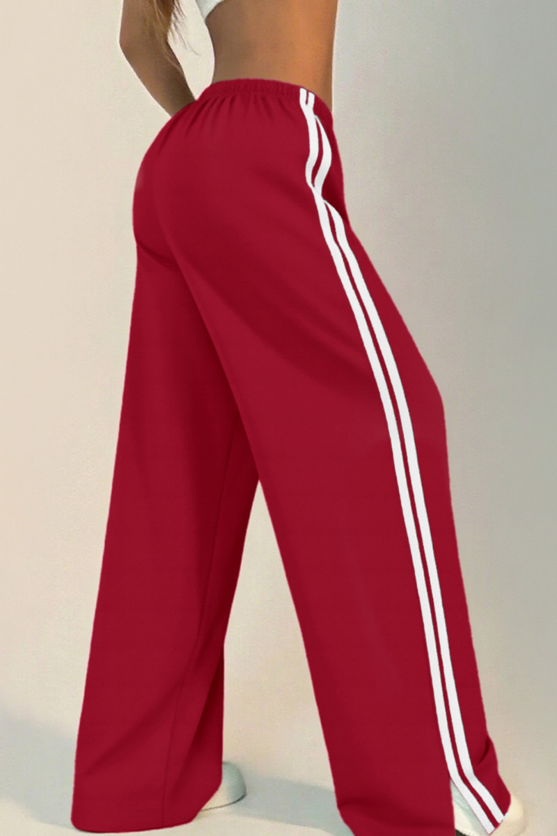 Women’s sporty wide-leg pants.