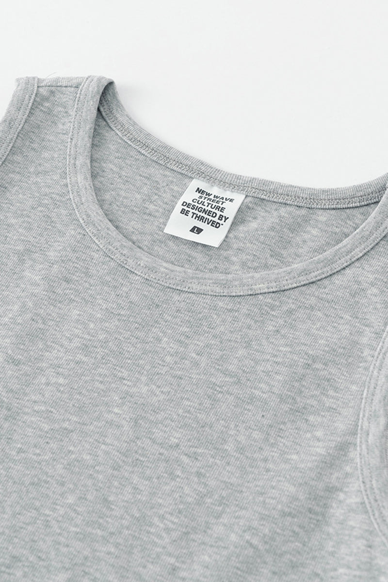 Women's stylish form-fitting sleeveless tank top