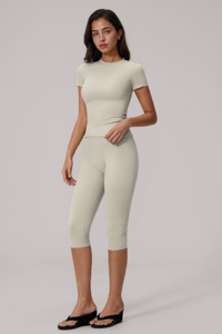 Women's Bare Feel Sets:Slim Fit T-shirt And Capri Leggings