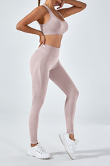 Women’s Athletic Seamless Set:U-neck Bra And Leggings