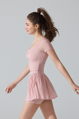 Women's Athleic Set:Faux Two-Piece T-shirt And Mini Skirt