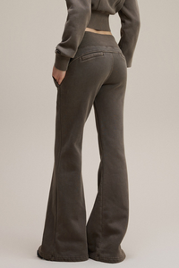 Women's vintage style  flarepants.