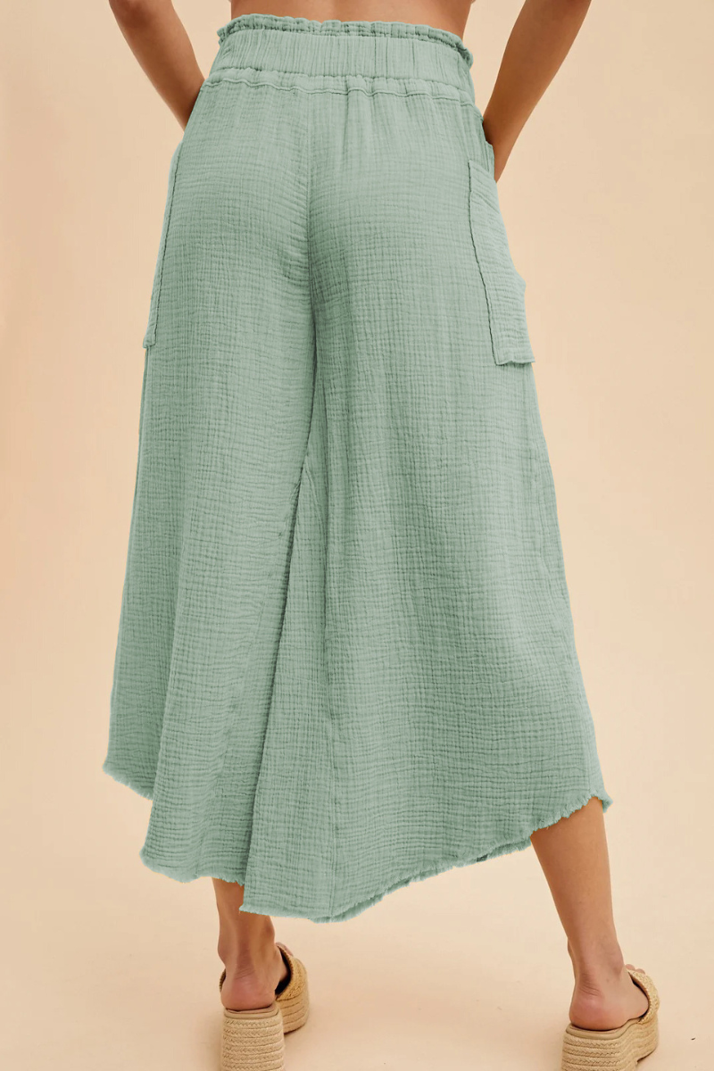 Retro-chic, laid-back style Yamamoto pants