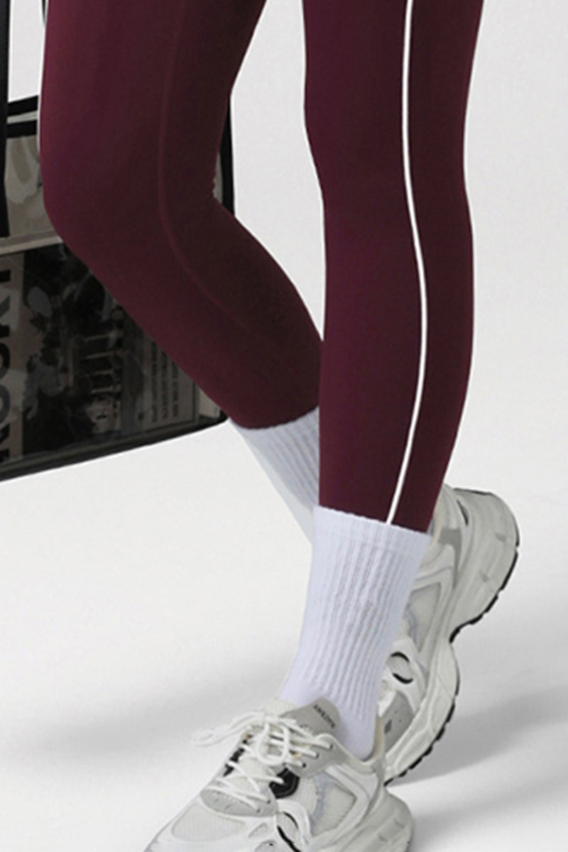 Women Yoga Set: Crop Top & Leggings