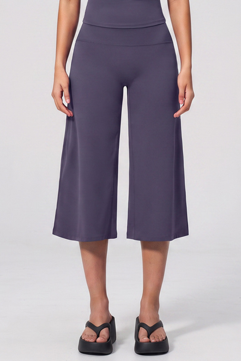 Women's Breathable Brushed Panel Seam Wide Capri Yoga Pants