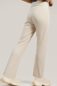 Straight-leg yoga pants