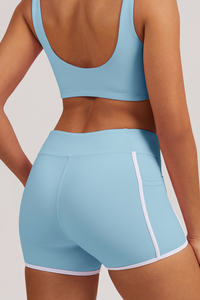 Color-contrast yoga shorts