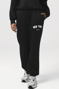 Women Fleece-Lined Pocket Sweatpants