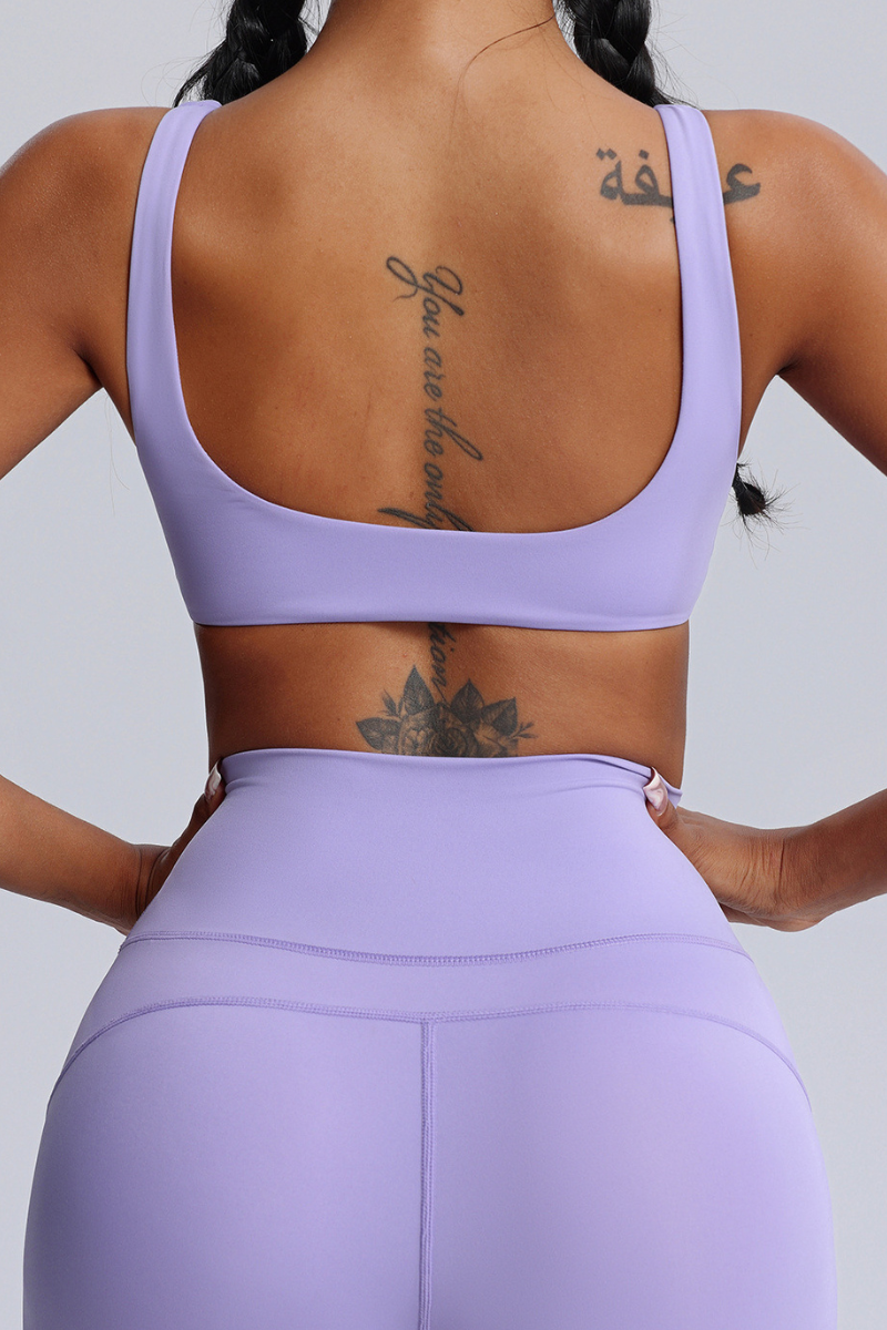 Women's Athletic Twist-Front V-neck Push-Up Bra