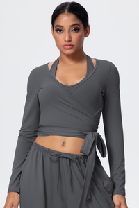 Women’s Criss-Cross Waist Straps Halterneck Long-Sleeve Top