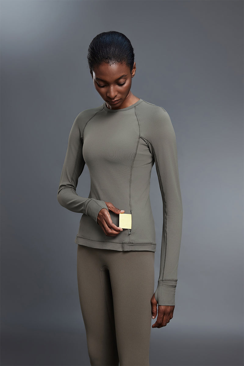 Women Round Neck Slim Fit Long Sleeve Workout Top