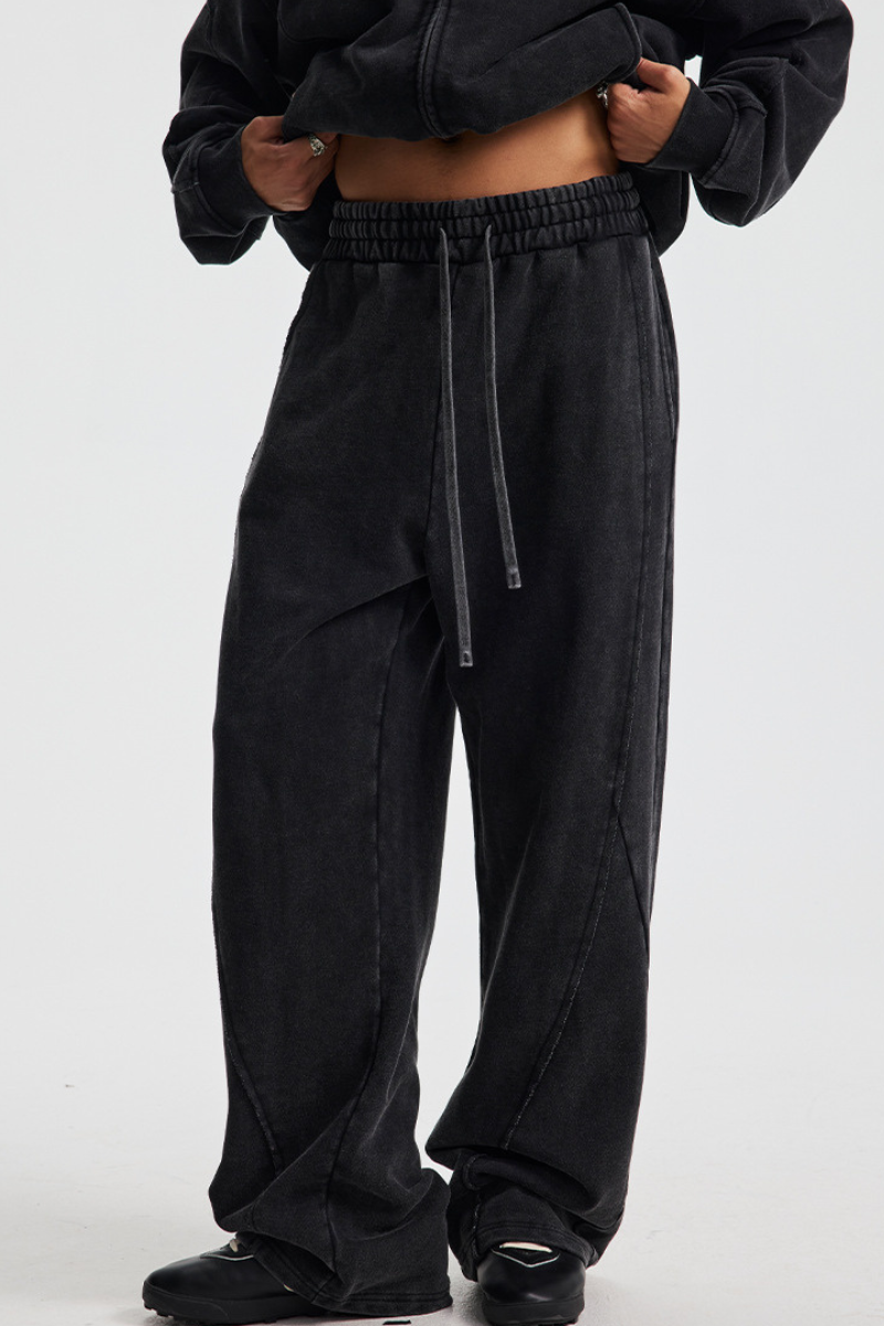 Loose-fitting long pants