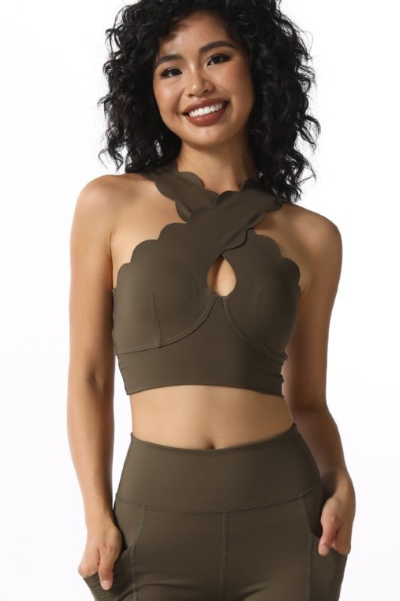 Women's Scalloped Halter Neck Cut Out Sports Bra