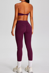 Women's Seamless Yoga Sets:Halter Backless Bra And Leggings