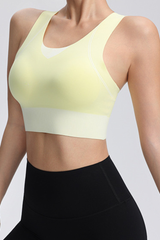 Women's U-Neck Sleeveless Sports Bra.
