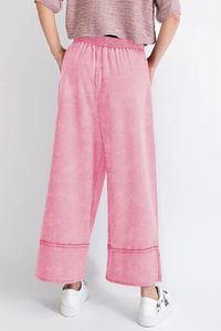 Leisure-style wide-leg pants