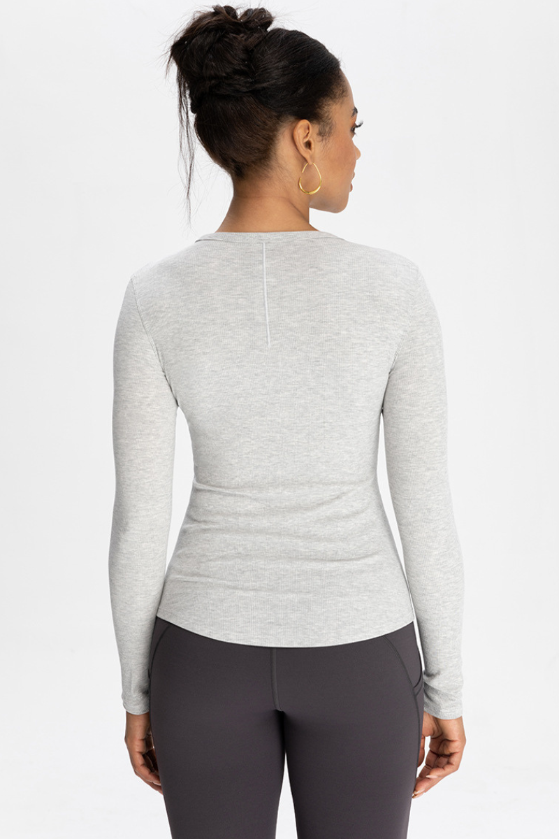 Naked-feeling, form-fitting long T-shirt