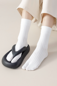 Women's Two-Toe Vertical Stripes Crew Solid Yoga Socks