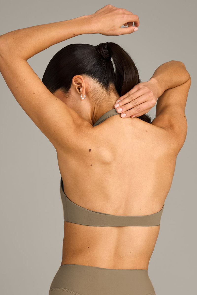 Women's Halter V‑Neck Backless Padded Sports Bra