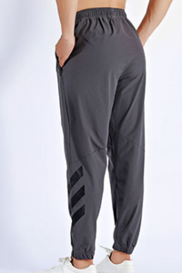 Men's Athletic Lightweight Quick Dry Zip Pockets Jogger