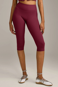 Women's Athletic High Waist Sculpting Capri Yoga Leggings