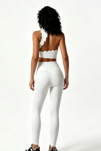 Women's Scalloped Cropped Top And V Waist Leggings Yoga Set