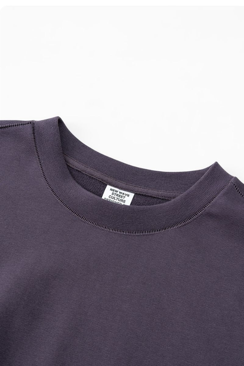 Loose-fitting crewneck sweatshirt