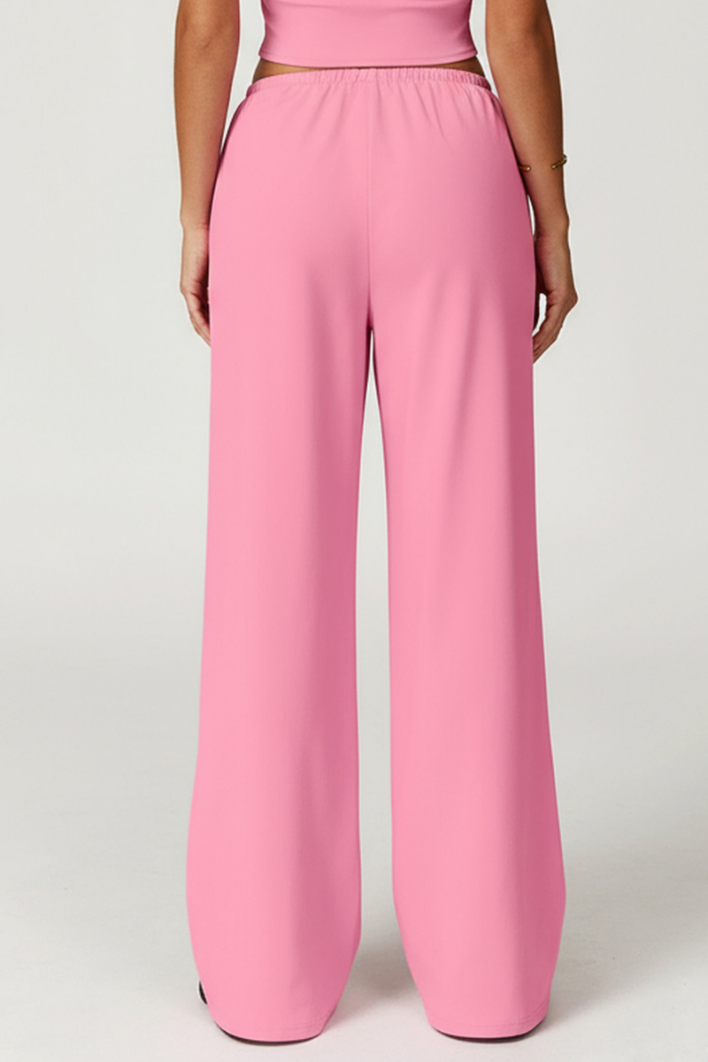 Women's slouchy straight-leg casual pants.