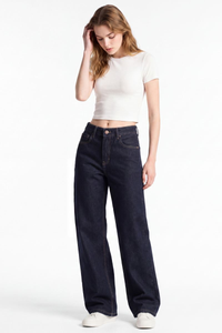 Women's Fall Mid Rise Side Pocket Straight Leg Jeans