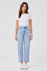 Women's Vintage Distressed Straight Leg Cropped Jeans
