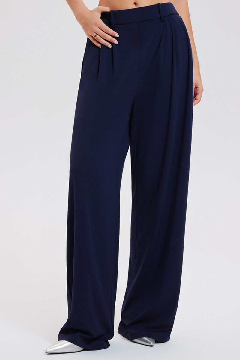 Extended leisure suit with wide-leg pants
