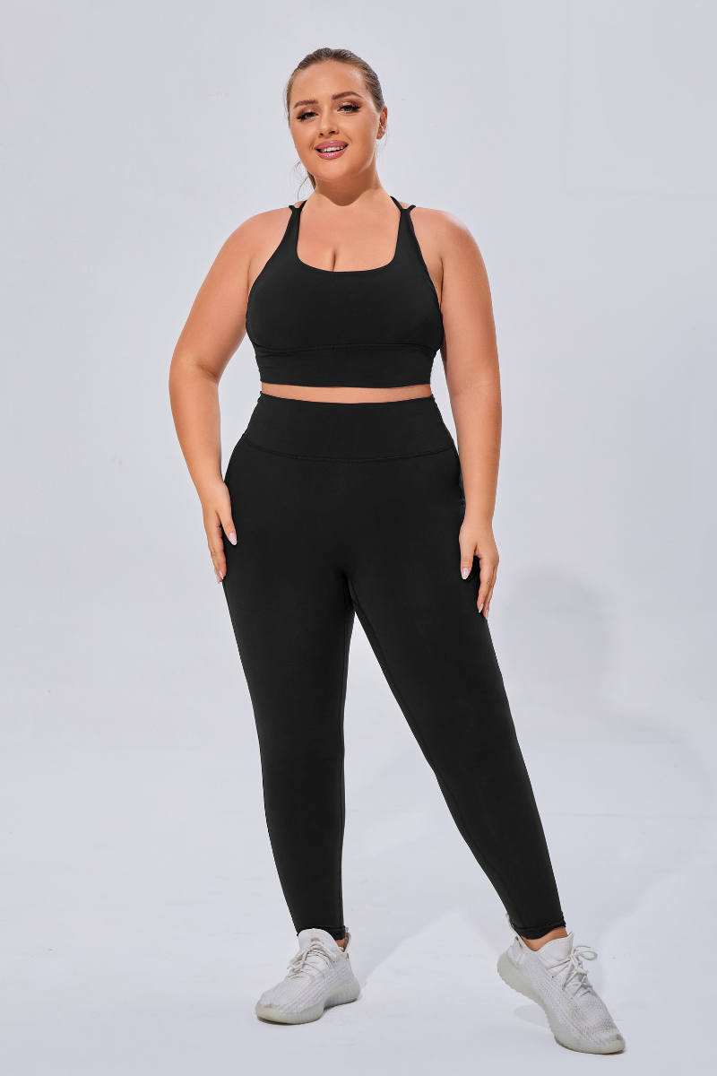 Plus Women's Sports Bra & Butt-Lifting Yoga Leggings Set