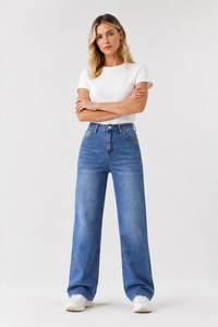Women's Classic Blue Wash Relaxed High Waist Leg Jeans
