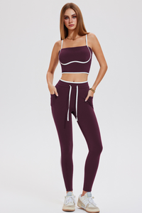 High-waist, rear-hugging exercise outfit for women