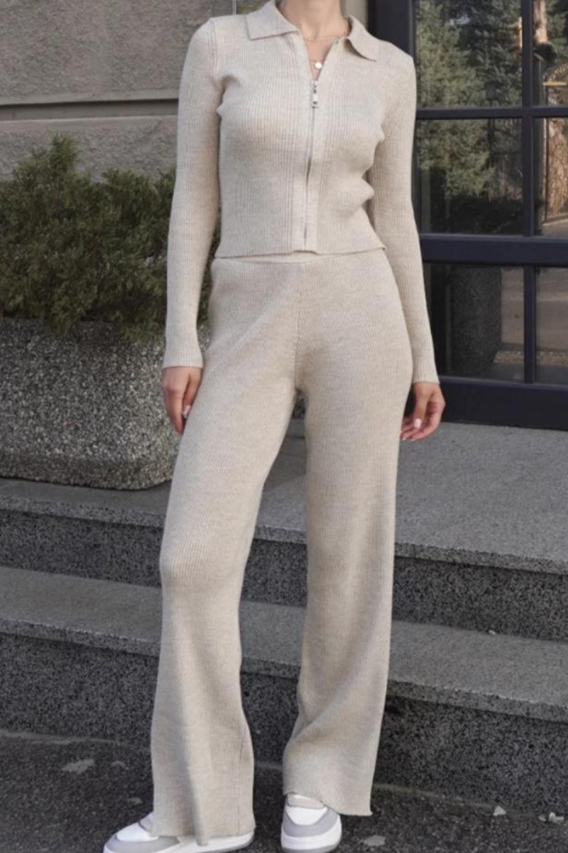 Fitted knit sweater and pants set