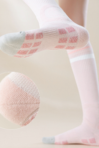 Women’s Color Block Gradient Pressure High-Top Sports Socks