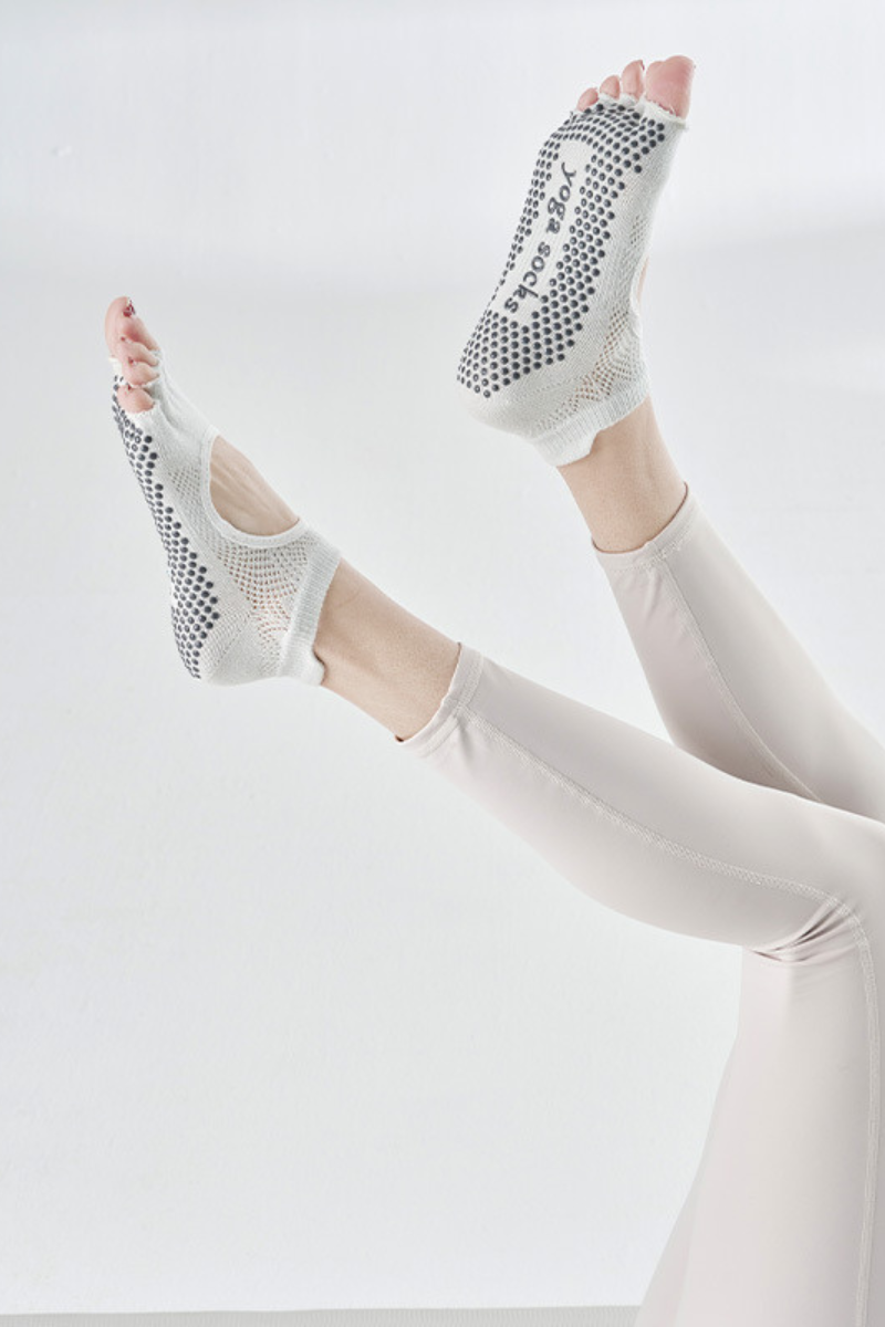 Women's Mesh Breathable Open-Toe Yoga Grip Five-Toe Socks