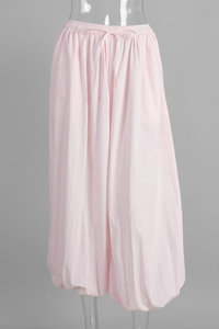 Wide-leg, relaxed, lantern-style pants