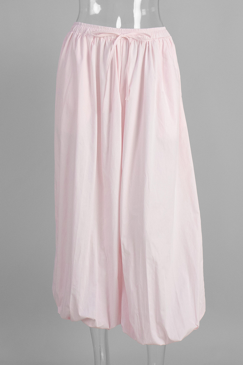 Wide-leg, relaxed, lantern-style pants
