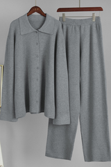 V-neck long-sleeve knitted outfit