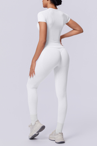 Women's Seamless Sets:Slim Fit T-shirt And Leggings