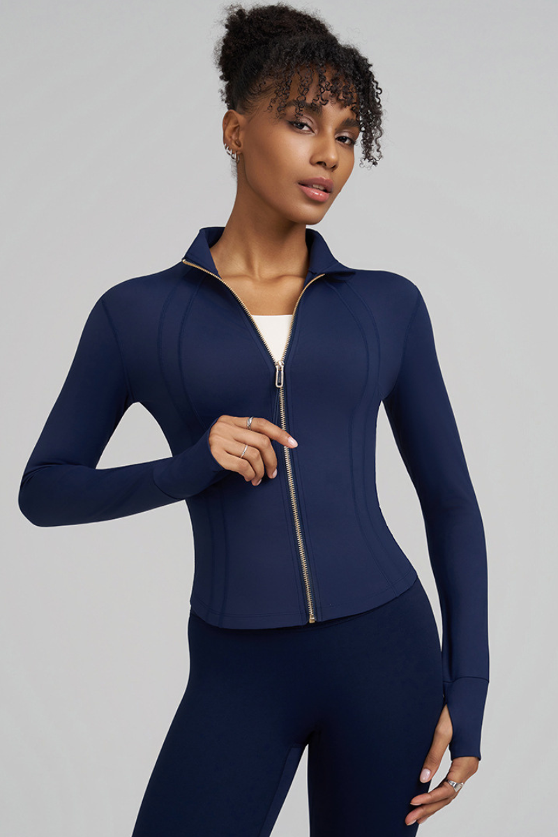 Stand-up collar with zipper fastening sports jacket