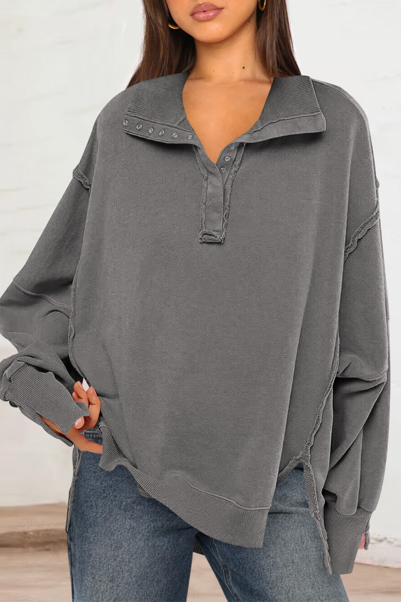 Loose-fitting, flared-neck hoodie with a split design