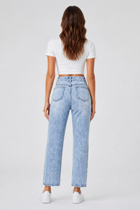 Women's Vintage Distressed Straight Leg Cropped Jeans