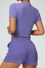 High-waisted, slim-fitting American-style sweatpants