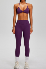 Women's Sets:Twist-Front Cross Back Bra And Pleated Leggings