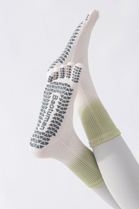 Women's Gradient Separator Anti-Slip Yoga Crew Cotton Socks