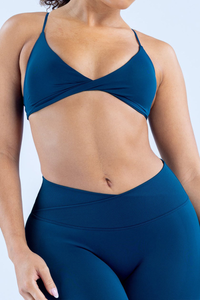 Women's Athletic Seamless  Twist-Front V-neck Thin Strap Cross Back Bra